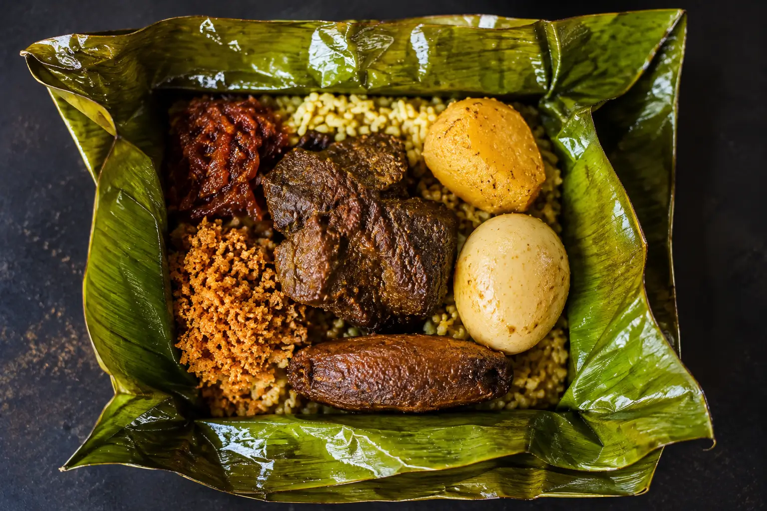 Traditional Lamprais