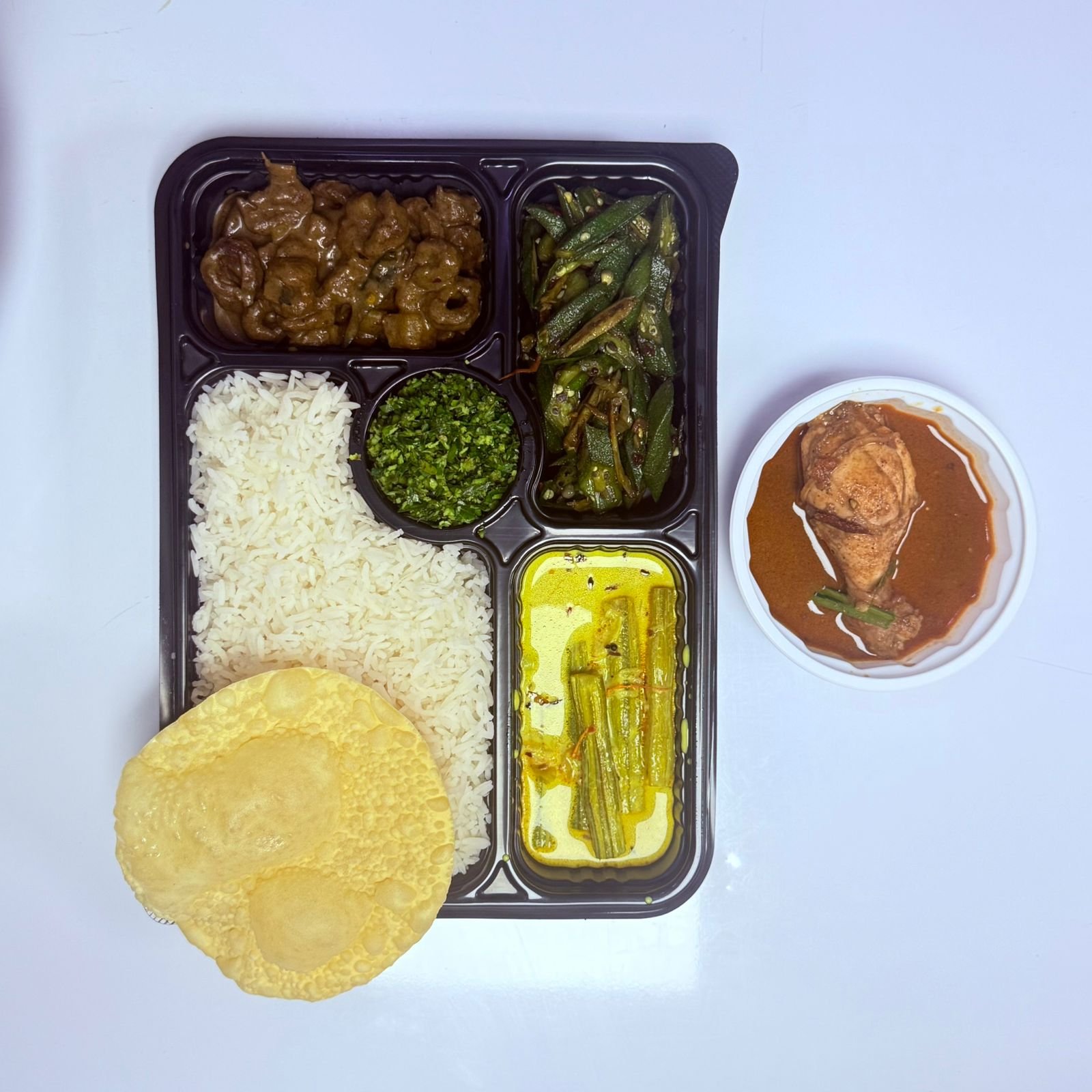 Traditional Lamprais